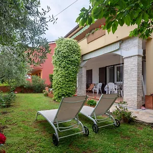 https://apartments-mirella.in-istria.net